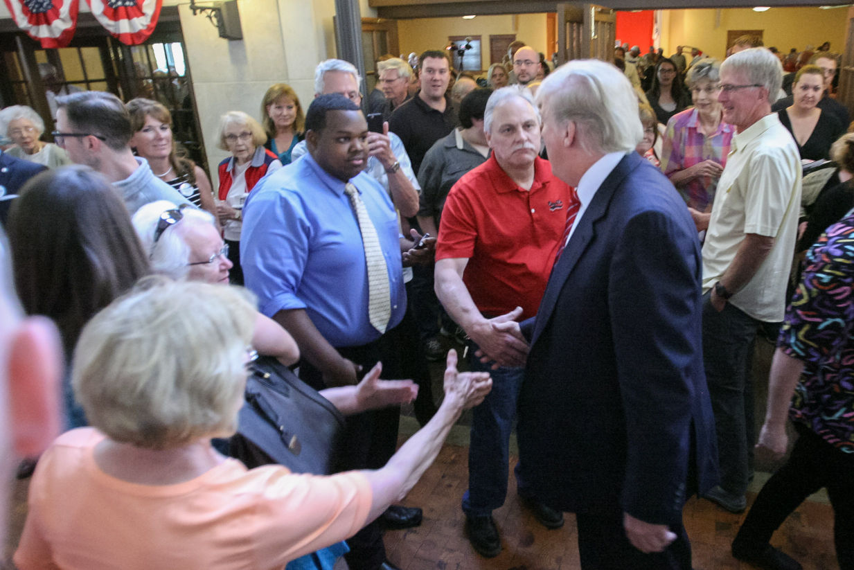 Trump shakes hands in Mason City